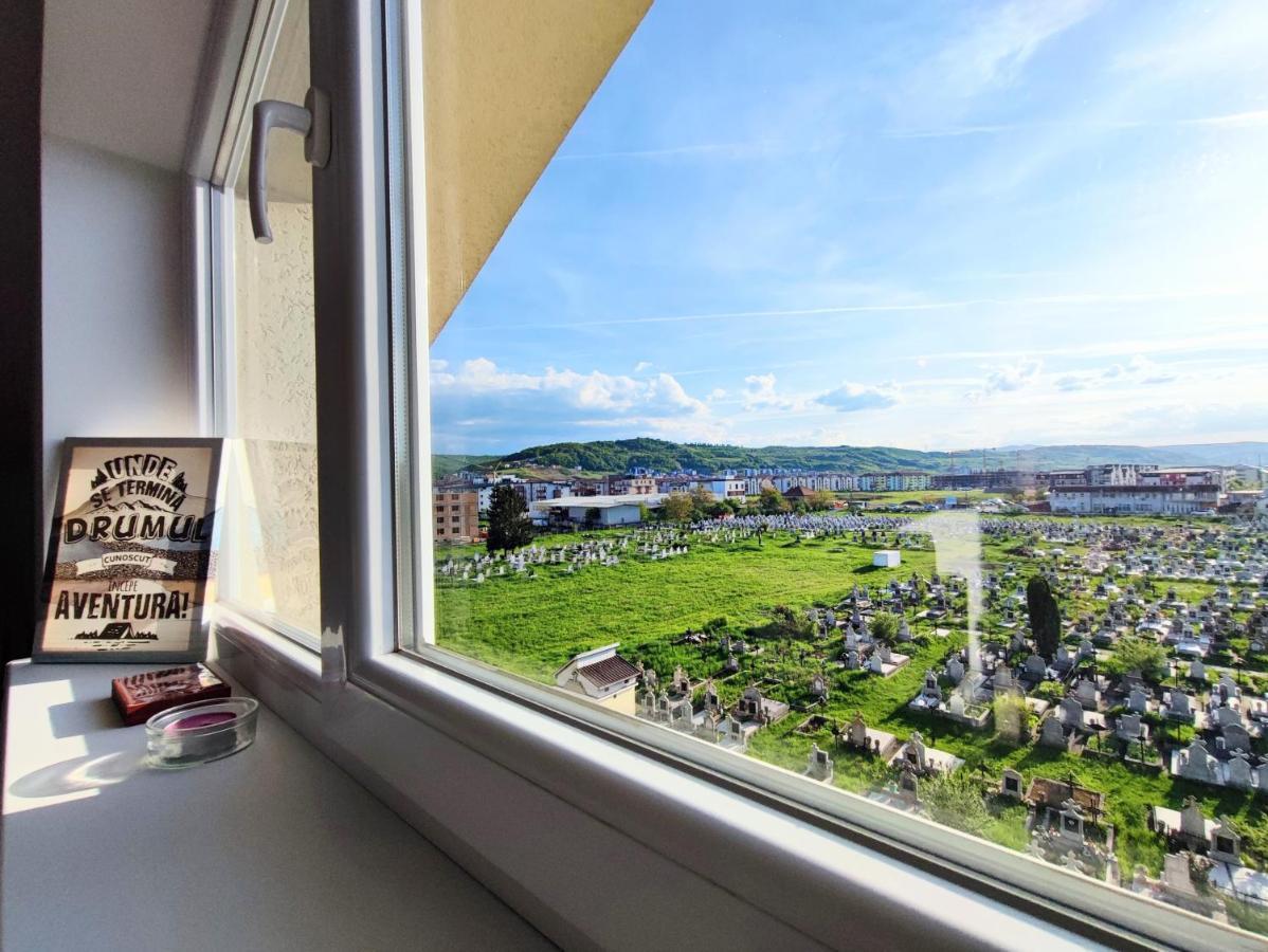 Quiet And Cozy 2 Bedroom Flat With Free Parking Included Floresti  Exterior photo